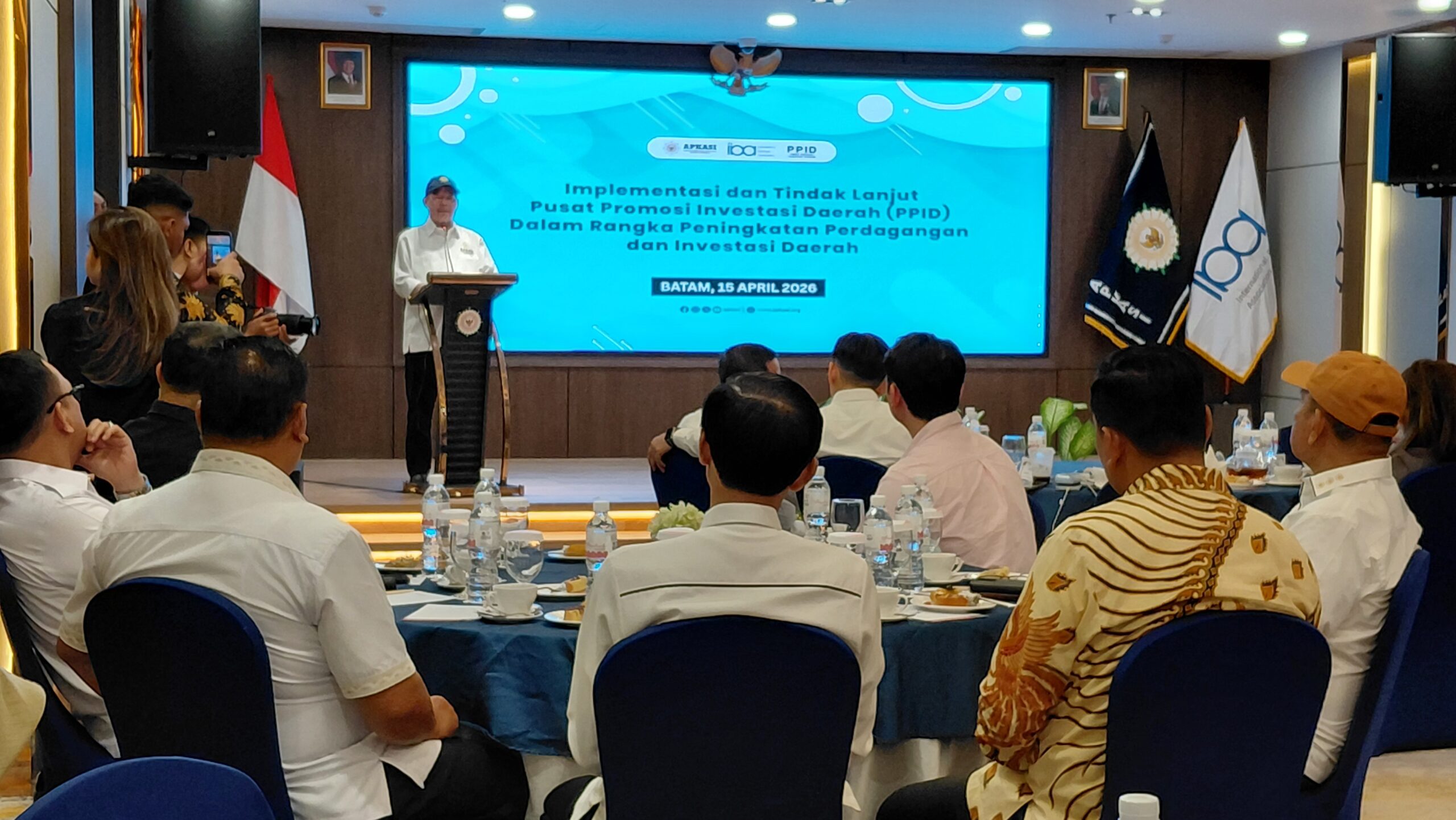 APKASI Fasilitasi Penguatan PPID di Batam, Wakil Bupati Malaka Hadir dalam Forum Strategis Investasi 2 20260415 094850 scaled