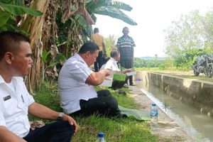 Ditemani Kadis PUPR, Wakil Bupati Malaka Pastikan Ketersediaan Air Untuk Petani 