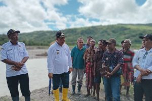 Wabup Malaka Tinjau 77 Hektare Lahan di Kampung Arak, Siap Cetak Sawah Baru