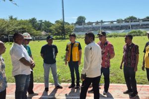 Dukung Olahraga Berprestasi, Wabup Malaka Tinjau Stadion Raihenek