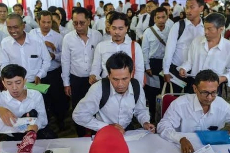 Tenaga Honorer Tak Perlu Cemas, Pemerintah Jamin Pengangkatan PPPK Paling Lambat Oktober
