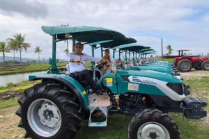 Malaka Pacu Pertanian: 25 Traktor Baru Tiba, Komitmen SBS-HMS Bikin Petani Tersenyum