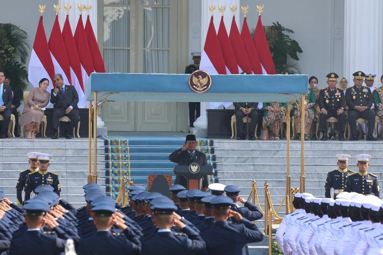 Menanda Putra Duta, Putra Pulau Terpencil Raih Adhi Makayasa AAL dan Dilantik Presiden Prabowo