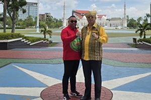 Antara Kuning dan Merah, Ada Cinta yang Sama untuk Malaka: Kisah Adrianus Bria Seran dan Ronaldo Asury