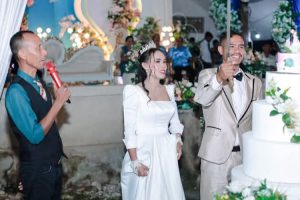 Jelang Musim Pesta, Bupati SBS Ingatkan Makna Sakral Kue Pengantin