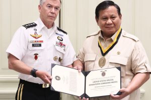 Presiden Prabowo Terima Medali Kehormatan dari U.S. Special Operations Command