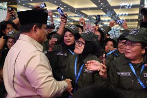 Bikin Haru, Prabowo Minta Guru Sekolah Rakyat Lakukan Hal Tak Biasa pada Murid