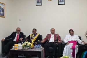 Perkuat Sinergi dengan Dunia Akademik, Bupati Malaka Hadiri Pengukuhan Tiga Guru Besar Undana Kupang