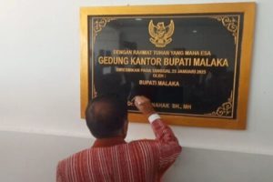 Kantor Bupati Malaka Belum Selesai Dikerjakan, Siapa yang Pantas Disalahkan?