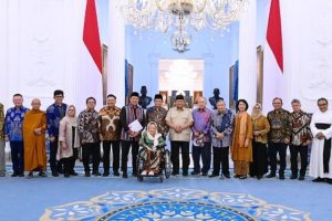 Hampir 3 Jam di Istana, Apa yang Dibahas Prabowo dengan Tokoh Gerakan Nurani Bangsa?