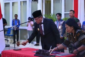 Bupati Kupang Lantik 19 Pejabat Baru, Ada Sanksi Tegas Bagi yang Gagal