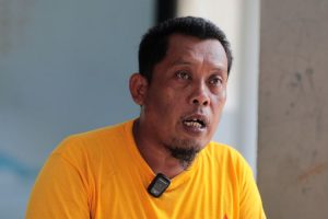 Dari Sekolah Rusak Jadi Peluang Kerja: Cerita Warga Karawang di Era Prabowo