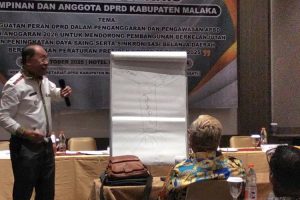 Bupati SBS Bahas Tuntas Hakikat APBD di Hadapan DPRD Malaka: Ributlah di Sumber Air, Bukan di Belanja Daerah