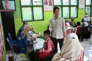Tak Sekadar Cek Kesehatan, Ini Pesan Gibran untuk Guru dan Orang Tua di SDN 32 Ternate