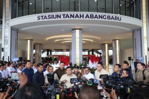 Stasiun Tanah Abang Diresmikan, Hadiah Prabowo Bikin Kaget Pengguna KRL