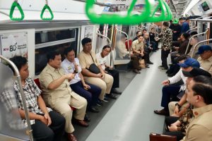 Subsidi 60%, Transportasi Publik Murah untuk Semua: Komitmen Prabowo Hadirkan Negara di Tengah Rakyat