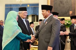 Keputusan Bersejarah! Prabowo Anugerahkan Gelar Pahlawan untuk Gus Dur hingga Soeharto