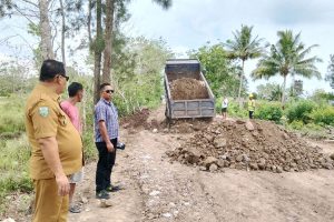 Pemkab Malaka Benahi Jalan Rusak yang Sering Dikeluhkan Warga di Laenmanen