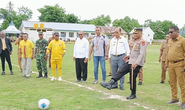 Kapolres Malaka Riki Ganjar Gumilar Motivasi Peserta SSB Berani Bermimpi Jadi Pemain Timnas Indonesia 1 IMG 20260113 142832