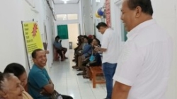 Sapa Pasien di Tengah Langit Mendung, Wabup HMS Hadirkan Kehangatan di RSUPP Betun 2 IMG 20260823 WA0362