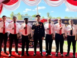 Enam Personel Satreskrim Polres Malaka Terima Penghargaan dari Kapolres pada Peringatan Hari Bhayangkara ke-80