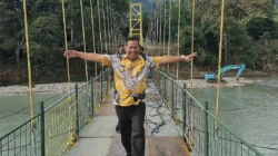 Menyeberang Hingga Kampung Numbei, HMS Kagum Melihat Kemegahan Jembatan Gantung yang Hampir Rampung