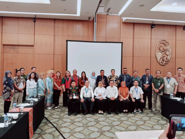 Bupati Malaka SBS Hadiri Rapat ASPEKSINDO, Dorong Optimalisasi Potensi Laut Sepanjang 82,94 Kilometer 1 IMG-20260828-WA0018(1)