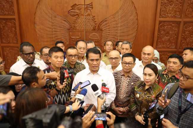 Bupati Malaka SBS Bahas Potensi Pertanian Bersama Mentan Amran, Jagung dan Ubi Jadi Pilihan 1 FB_IMG_1789993069813